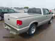 2002 Chevrolet S-10 LS с VIN 1GCCS195728234281, выставлен на аукционе IAAI как лот 43471252 с пробегом 106 375 миль миль и . История ставок и продаж доступна на DreamBid. Изображение 4.