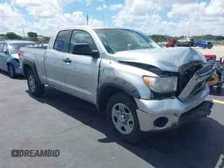 2007 Toyota Tundra SR5 с VIN 5TFRT541X7X014553, выставлен на аукционе IAAI как лот 42532254 с пробегом 180 357 миль миль и . История ставок и продаж доступна на DreamBid. Изображение 1.