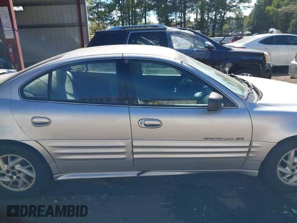 2001 Pontiac Grand Am SE1 с VIN 1G2NF52E51M644702, выставлен на аукционе IAAI как лот 43380731 с пробегом 178 409 миль миль и . История ставок и продаж доступна на DreamBid. Изображение 13.