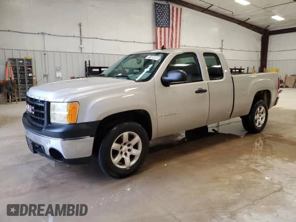 2008 GMC Sierra 1500 Work Truck with VIN 1GTEC19XX8Z221342, listed as a Copart auction lot 41489385 with 193,272 mi miles and Clean title. Bid and sale history available at DreamBid. Image 1.