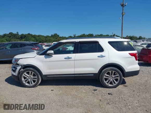 2017 Ford Explorer Limited z VIN 1FM5K8FH1HGA06917, wystawiony jako IAAI lot #43126985 z przebiegiem 110 203 mil mil oraz . Historia ofert i sprzedaży dostępna na DreamBid. Obrazek 14.