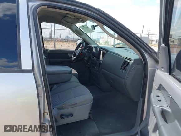 2007 Dodge 1500 SLT с VIN 1D7HA18207J502304, выставлен на аукционе IAAI как лот 43171516 с пробегом 227 835 миль миль и . История ставок и продаж доступна на DreamBid. Изображение 5.