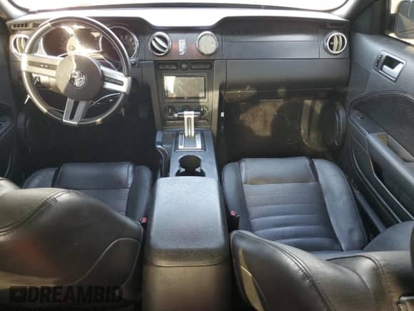 2007 Ford Mustang GT Deluxe z VIN 1ZVFT82H475239998, wystawiony jako Copart lot #84049855 z przebiegiem 101 828 mil mil oraz Szkoda całkowita • Salvage title. Historia ofert i sprzedaży dostępna na DreamBid. Obrazek 8.