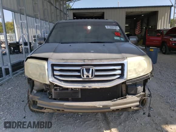 2009 Honda Pilot Touring with VIN 5FNYF48979B015525, listed as a Copart auction lot 81966235 with 146,195 mi miles and Salvage title. Bid and sale history available at DreamBid. Image 5.