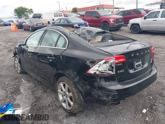 2016 Volvo S60 T5 Premier с VIN YV1612TK3G2411949, выставлен на аукционе IAAI как лот 42353357 с пробегом 152 937 миль миль и . История ставок и продаж доступна на DreamBid. Изображение 13.