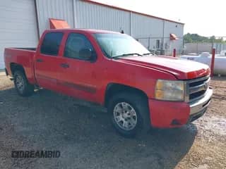 2010 Chevrolet Silverado 1500 LT with VIN 3GCRKSE30AG221658, listed as a IAAI auction lot 42984546 with 291,380 mi miles and . Bid and sale history available at DreamBid. Image 1.