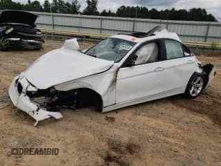 2013 BMW 3 Series 328i с VIN WBA3A5G57DNP23889, выставлен на аукционе Copart как лот 69559335 с пробегом Не указан миль и Списание • Salvage title. История ставок и продаж доступна на DreamBid. Изображение 1.