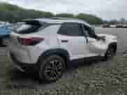 2025 Chevrolet TrailBlazer LT с VIN KL79MPSP3SB040043, выставлен на аукционе Copart как лот 67646265 с пробегом 7 378 миль миль и Списание • Salvage title. История ставок и продаж доступна на DreamBid. Изображение 3.