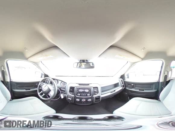 2018 Ram 1500 Tradesman z VIN 1C6RR7FG8JS258922, wystawiony jako Copart lot #65002285 z przebiegiem 56 938 mil mil oraz Szkoda całkowita • Salvage title. Historia ofert i sprzedaży dostępna na DreamBid. Obrazek 14.