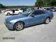 2006 Ford Mustang GT Deluxe с VIN 1ZVFT85H565217485, выставлен на аукционе Copart как лот 70504855 с пробегом 60 972 миль миль и Списание • Salvage title. История ставок и продаж доступна на DreamBid. Изображение 1.