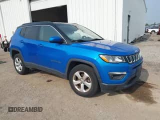 2018 Jeep Compass Latitude z VIN 3C4NJDBB7JT116566, wystawiony jako IAAI lot #42901985 z przebiegiem 105 481 mil mil oraz . Historia ofert i sprzedaży dostępna na DreamBid. Obrazek 1.