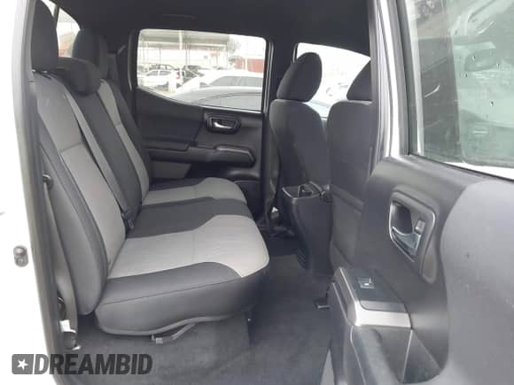 2020 Toyota Tacoma SR5 с VIN 3TMAZ5CN8LM131547, выставлен на аукционе IAAI как лот 43411863 с пробегом 97 412 миль миль и . История ставок и продаж доступна на DreamBid. Изображение 8.