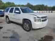 2010 Chevrolet Tahoe LTZ с VIN 1GNUCCE0XAR290190, выставлен на аукционе Copart как лот 85536975 с пробегом 207 271 миль миль и Списание • Salvage title. История ставок и продаж доступна на DreamBid. Изображение 4.