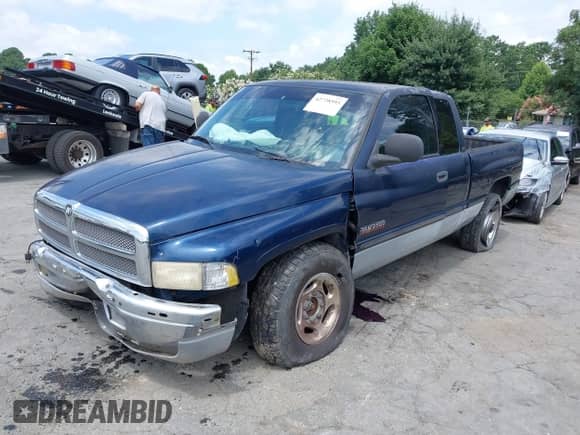2000 Dodge 2500 с VIN 1B7KC236XYJ188348, выставлен на аукционе IAAI как лот 42728593 с пробегом 200 393 миль миль и . История ставок и продаж доступна на DreamBid. Изображение 2.