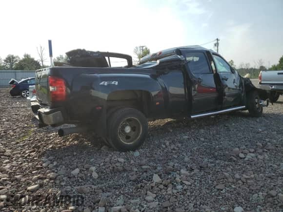 2009 Chevrolet Silverado 3500HD DRW LT с VIN 1GCJK83649F108015, выставлен на аукционе Copart как лот 66947984 с пробегом Не указан миль и На запчасти • Non repairable. История ставок и продаж доступна на DreamBid. Изображение 3.