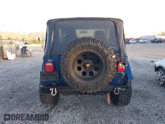 2005 Jeep Wrangler X with VIN 1J4FA39S95P374547, listed as a IAAI auction lot 43500040 with 190,023 mi miles and . Bid and sale history available at DreamBid. Image 16.