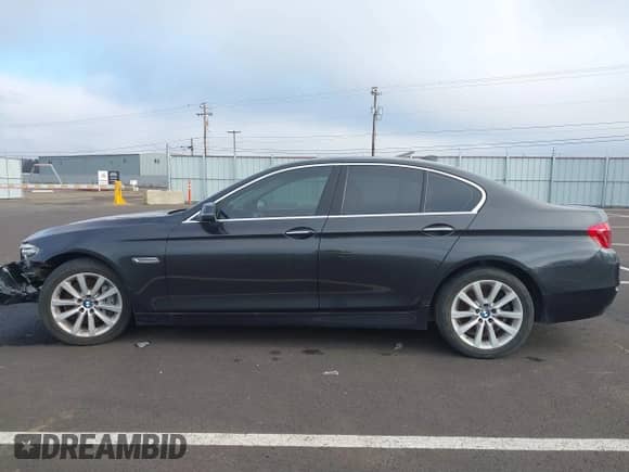 2016 BMW 5 Series 535i с VIN WBA5B1C5XGG133828, выставлен на аукционе IAAI как лот 39934390 с пробегом 83 248 миль миль и . История ставок и продаж доступна на DreamBid. Изображение 15.