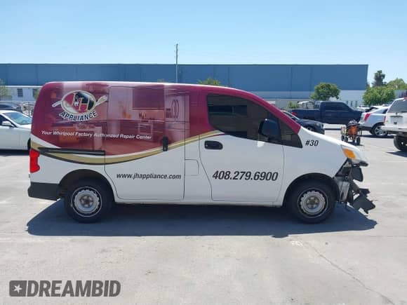 2017 Chevrolet City Express Cargo LS z VIN 3N63M0YN7HK718938, wystawiony jako IAAI lot #42357894 z przebiegiem 198 734 mil mil oraz . Historia ofert i sprzedaży dostępna na DreamBid. Obrazek 14.
