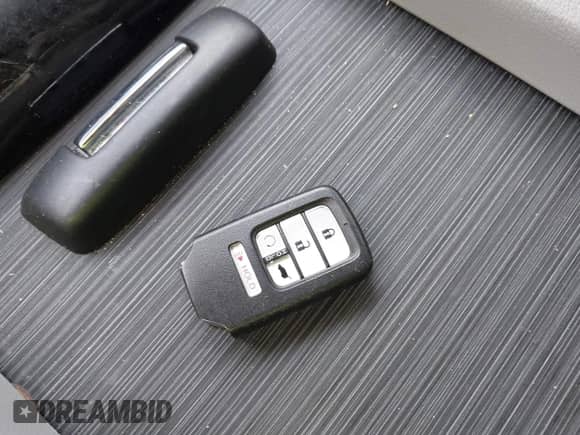 2022 Honda Pilot Touring 7-Passenger с VIN 5FNYF5H69NB000546, выставлен на аукционе IAAI как лот 40695065 с пробегом 43 592 миль миль и . История ставок и продаж доступна на DreamBid. Изображение 11.