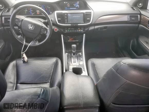2017 Honda Accord Touring с VIN JHMCR6F77HC008311, выставлен на аукционе Copart как лот 81682495 с пробегом 259 924 миль миль и Списание • Salvage title. История ставок и продаж доступна на DreamBid. Изображение 8.
