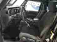 2023 Jeep Wrangler Sport S с VIN 1C4HJXDN5PW697932, выставлен на аукционе Copart как лот 68348365 с пробегом 26 231 миль миль и На запчасти • Non repairable. История ставок и продаж доступна на DreamBid. Изображение 7.