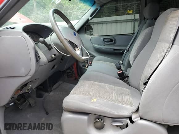 2003 Ford F-150 XL с VIN 1FTRX08L23KB82133, выставлен на аукционе Copart как лот 59892405 с пробегом Не указан миль и Списание • Salvage title. История ставок и продаж доступна на DreamBid. Изображение 7.