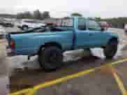 1997 Toyota Tacoma z VIN 4TAWM72NXVZ296658, wystawiony jako Copart lot #78831984 z przebiegiem 228 827 mil mil oraz Szkoda całkowita • Salvage title. Historia ofert i sprzedaży dostępna na DreamBid. Obrazek 3.