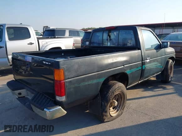 1994 Nissan Frontier z VIN 1N6SD11S6RC366718, wystawiony jako IAAI lot #43253341 z przebiegiem 144 885 mil mil oraz . Historia ofert i sprzedaży dostępna na DreamBid. Obrazek 4.