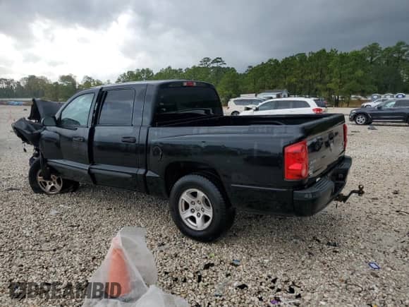 2007 Dodge Dakota SLT z VIN 1D7HE48P37S206527, wystawiony jako Copart lot #80980784 z przebiegiem Nie podano mil oraz Nie do naprawy • Non repairable. Historia ofert i sprzedaży dostępna na DreamBid. Obrazek 2.
