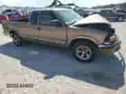 2002 Chevrolet S-10 LS с VIN 1GCCS19W328211900, выставлен на аукционе Copart как лот 71828214 с пробегом 77 459 миль миль и Чистый • Clean title. История ставок и продаж доступна на DreamBid. Изображение 4.