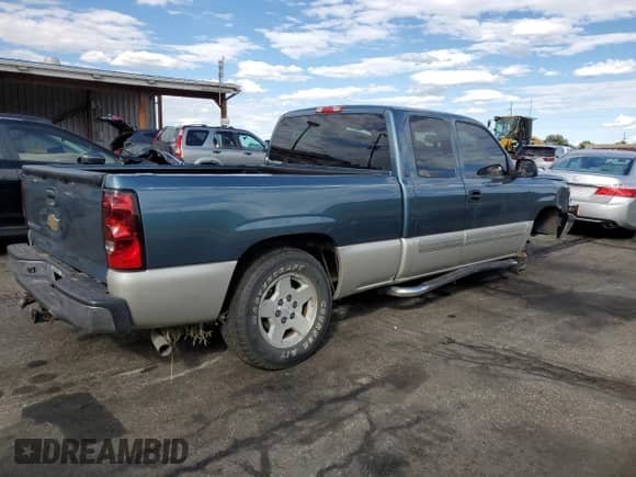 2007 Chevrolet Silverado 1500 LT1 with VIN 1GCEC19Z97Z109910, listed as a Copart auction lot 84738275 with 84,872 mi miles and Salvage title. Bid and sale history available at DreamBid. Image 3.