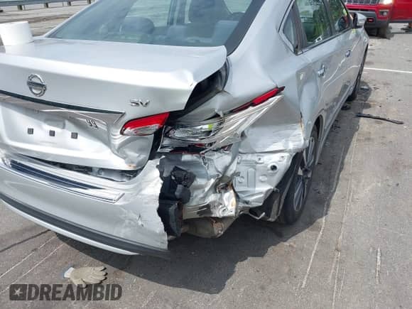 2016 Nissan Altima S with VIN 1N4AL3AP7GC258457, listed as a IAAI auction lot 42759795 with 132,893 mi miles and . Bid and sale history available at DreamBid. Image 6.