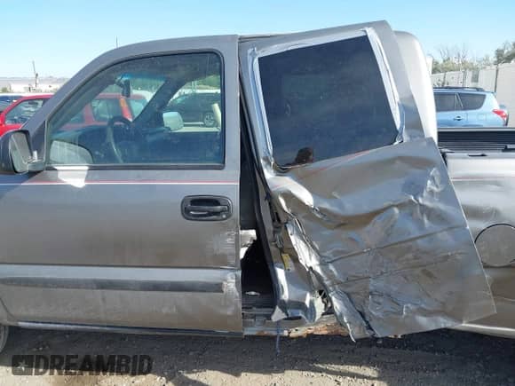 2006 GMC Sierra 1500 SLE with VIN 1GTEK19V16E195512, listed as a IAAI auction lot 43196334 with 230,062 mi miles and . Bid and sale history available at DreamBid. Image 6.