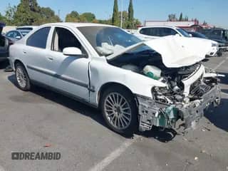 2004 Volvo S60 с VIN YV1RS59VX42392874, выставлен на аукционе IAAI как лот 43054378 с пробегом Не указан миль и . История ставок и продаж доступна на DreamBid. Изображение 1.
