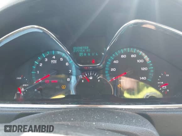 2015 Chevrolet Traverse LT z VIN 1GNKRHKD8FJ168217, wystawiony jako IAAI lot #43575623 z przebiegiem 215 964 mil mil oraz . Historia ofert i sprzedaży dostępna na DreamBid. Obrazek 15.