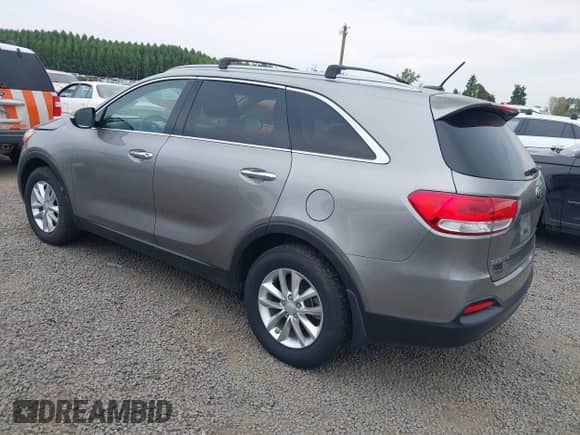 2016 Kia Sorento L with VIN 5XYPG4A30GG168509, listed as a IAAI auction lot 43076921 with 111,832 mi miles and . Bid and sale history available at DreamBid. Image 3.