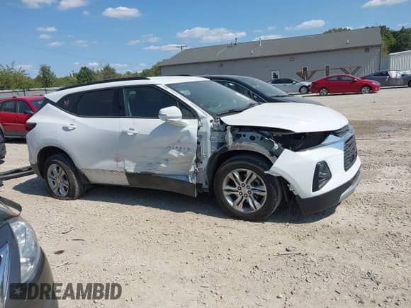 2020 Chevrolet Blazer LT z VIN 3GNKBJR47LS615194, wystawiony jako IAAI lot #43146244 z przebiegiem 121 937 mil mil oraz . Historia ofert i sprzedaży dostępna na DreamBid. Obrazek 14.