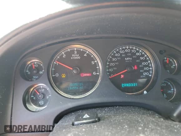 2008 Chevrolet Tahoe 1LT with VIN 1GNFK13098R104958, listed as a Copart auction lot 81326905 with 194,954 mi miles and Salvage title. Bid and sale history available at DreamBid. Image 9.