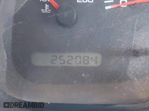 1998 Dodge Dakota SLT z VIN 1B7GG22Y6WS558179, wystawiony jako IAAI lot #41673558 z przebiegiem 252 084 mil mil oraz . Historia ofert i sprzedaży dostępna na DreamBid. Obrazek 7.