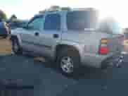 2005 Chevrolet Tahoe LS with VIN 1GNEK13T65J195414, listed as a IAAI auction lot 43409539 with 299,458 mi miles and . Bid and sale history available at DreamBid. Image 3.