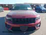 2025 Jeep Grand Cherokee Altitude z VIN 1C4RJHAG3S8699238, wystawiony jako IAAI lot #43027812 z przebiegiem 8 364 mil mil oraz . Historia ofert i sprzedaży dostępna na DreamBid. Obrazek 12.