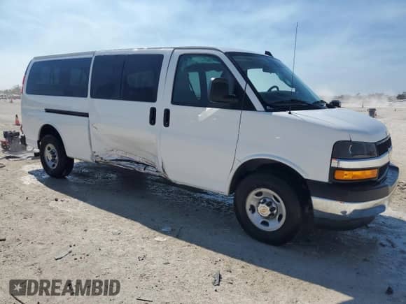 2024 Chevrolet Express Passenger LT с VIN 1GAZGPFP5R1236210, выставлен на аукционе Copart как лот 43090075 с пробегом Не указан миль и Чистый • Clean title. История ставок и продаж доступна на DreamBid. Изображение 4.