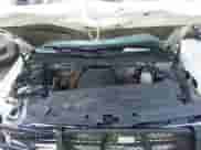 2015 Chevrolet Silverado 2500HD Work Truck z VIN 1GC1KUEG2FF175111, wystawiony jako IAAI lot #42463097 z przebiegiem 245 542 mil mil oraz . Historia ofert i sprzedaży dostępna na DreamBid. Obrazek 10.