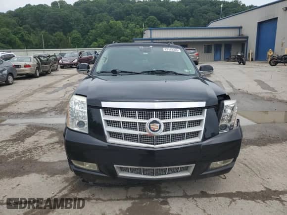 2013 Cadillac Escalade ESV Luxury с VIN 1GYS4HEFXDR366648, выставлен на аукционе Copart как лот 63192305 с пробегом 213 648 миль миль и Списание • Salvage title. История ставок и продаж доступна на DreamBid. Изображение 5.