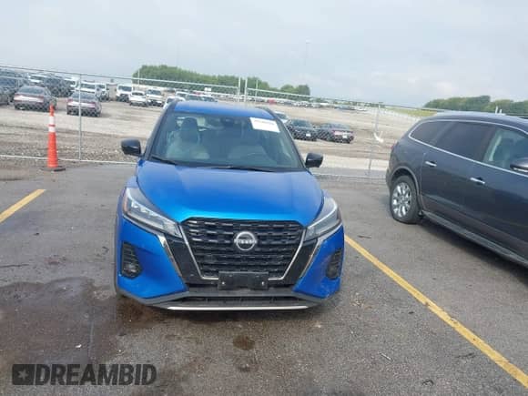 2023 Nissan Kicks SR with VIN 3N1CP5DV9PL489185, listed as a IAAI auction lot 43140950 with 17,000 mi miles and . Bid and sale history available at DreamBid. Image 12.