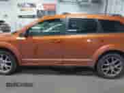 2011 Dodge Journey SXT z VIN 3D4PG5FG1BT568844, wystawiony jako IAAI lot #41832893 z przebiegiem 109 526 mil mil oraz . Historia ofert i sprzedaży dostępna na DreamBid. Obrazek 12.