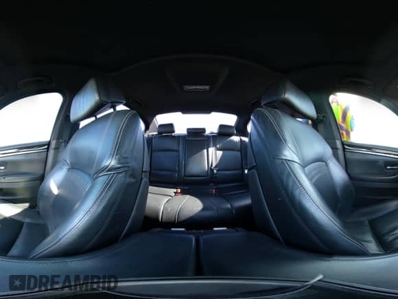 2015 BMW 5 Series 550i с VIN WBAKN9C56FD961027, выставлен на аукционе IAAI как лот 42653452 с пробегом 167 493 миль миль и . История ставок и продаж доступна на DreamBid. Изображение 18.