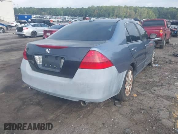 2007 Honda Accord EX-L with VIN 1HGCM665X7A054547, listed as a IAAI auction lot 43304150 with 229,646 mi miles and . Bid and sale history available at DreamBid. Image 4.