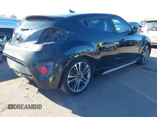 2017 Hyundai Veloster Turbo with VIN KMHTC6AE3HU315926, listed as a IAAI auction lot 43358285 with 111,638 mi miles and . Bid and sale history available at DreamBid. Image 4.