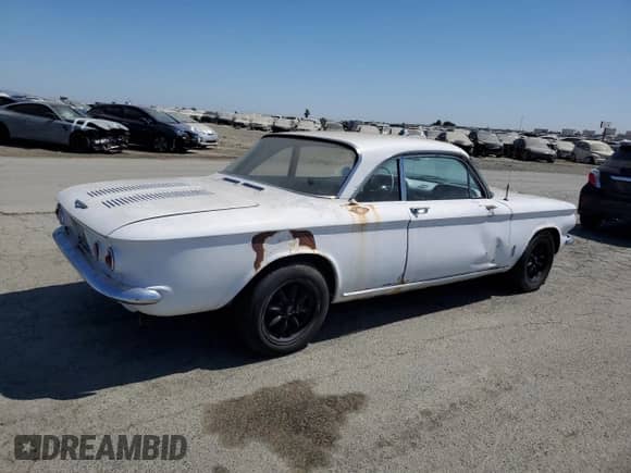 1961 Chevrolet Corvair с VIN 109270131793, выставлен на аукционе Copart как лот 62970835 с пробегом 33 108 миль миль и Чистый • Clean title. История ставок и продаж доступна на DreamBid. Изображение 3.